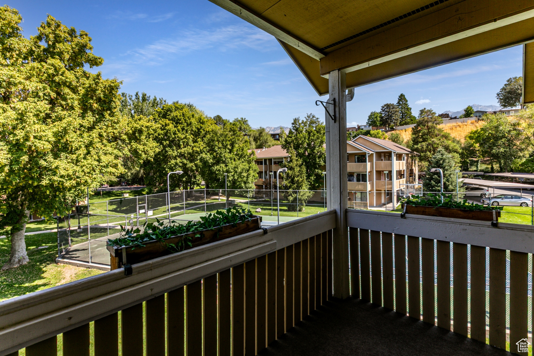 SHADOW RIDGE - Residential