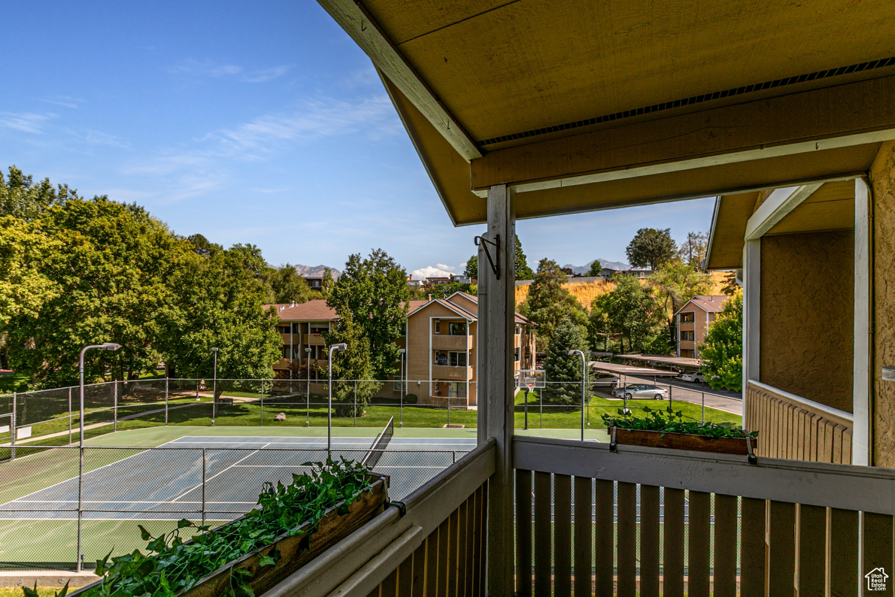 SHADOW RIDGE - Residential