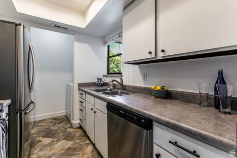 Tiny photo for 1263 E RIDGE MEADOW LN #6R, Cottonwood Heights, UT 84047 (MLS # 2112026)