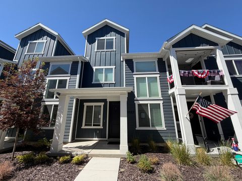 Townhouse For Sale - 3337 W 3745 #4054<br/> Ogden, UT 84401