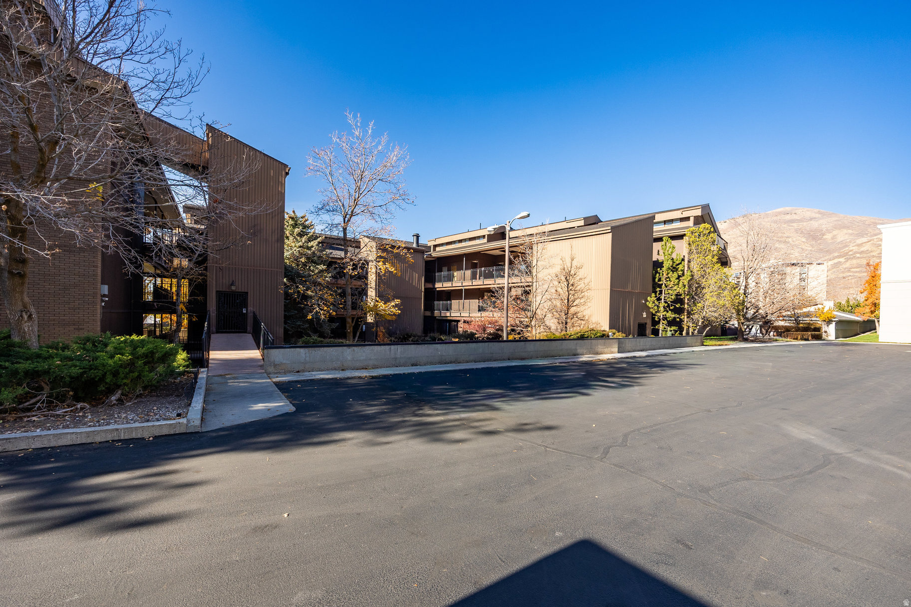 OAKWOOD GARDENS - Residential