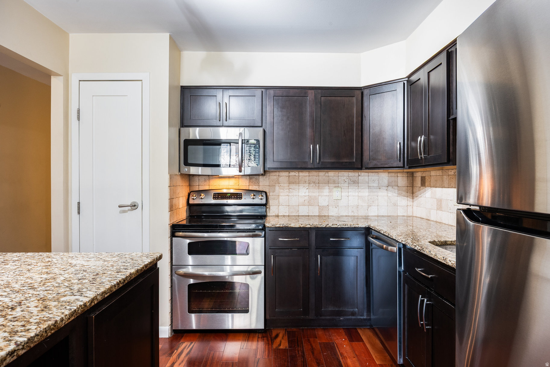 OAKWOOD GARDENS - Residential