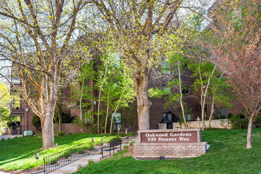 This quaint main-floor living condo is located at the base of Emigration Canyon. Nestled in a private area of St. Mary's and walking distance to area parks and the Hogle Zoo, this one-bedroom condo has updated kitchen cabinetry, granite counters, and stainless steel appliances. It offers underground parking (with storage).