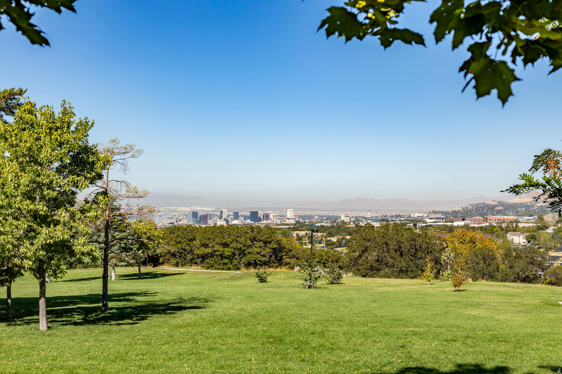 OAKWOOD GARDENS - Residential