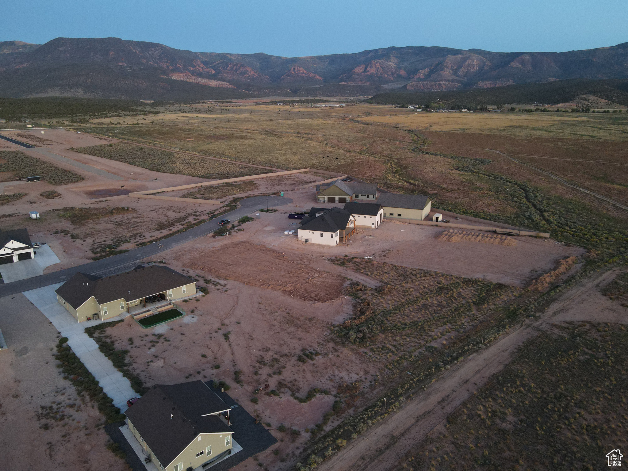 4 B RANCH - Land