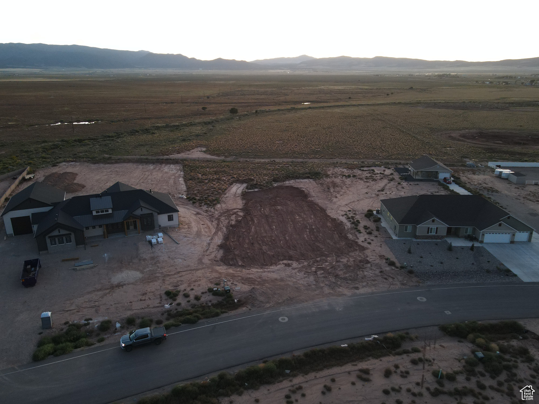 4 B RANCH - Land
