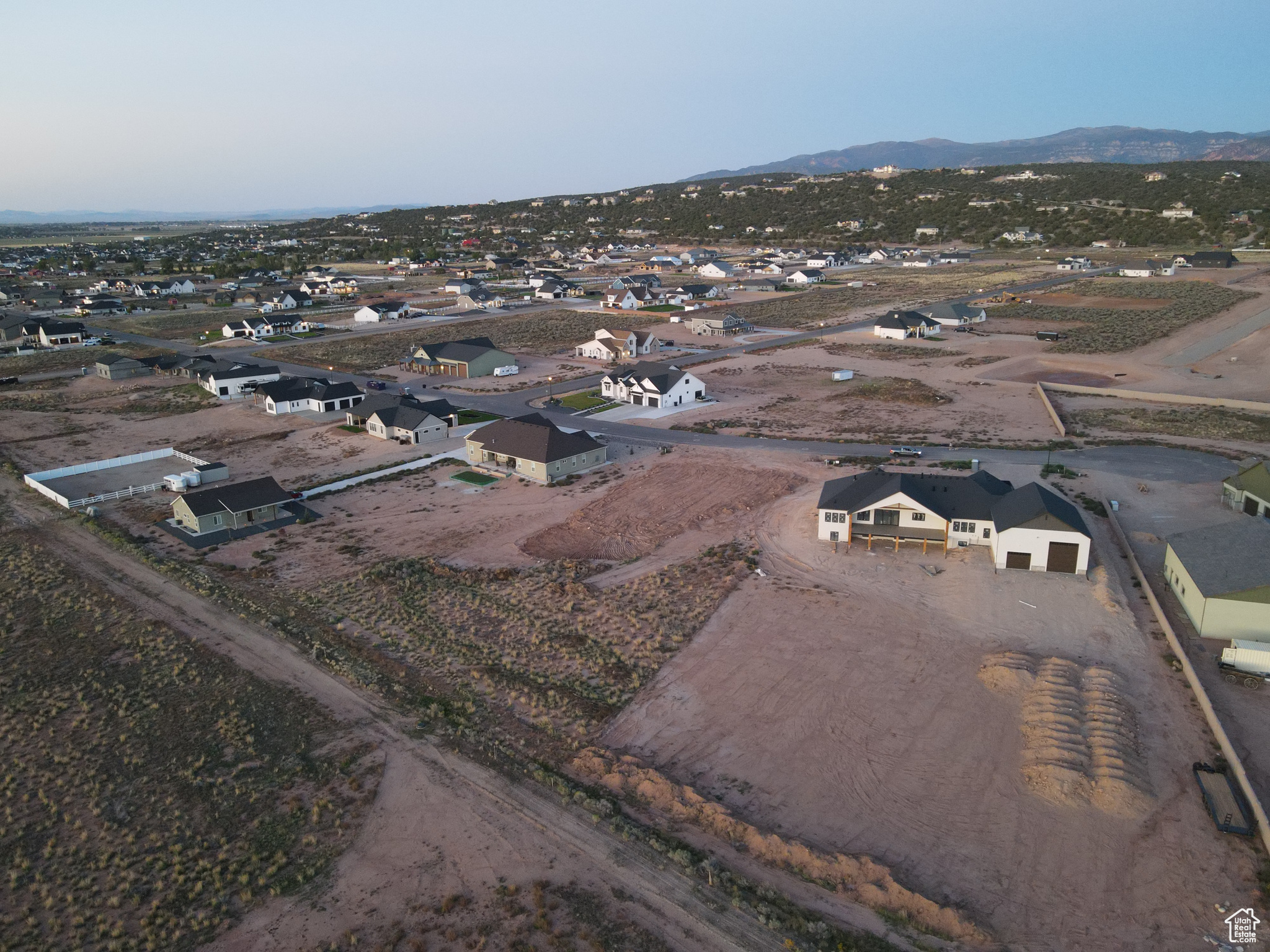 4 B RANCH - Land