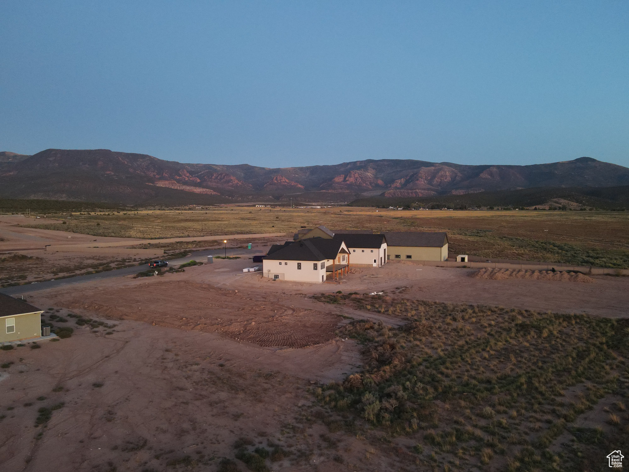 4 B RANCH - Land