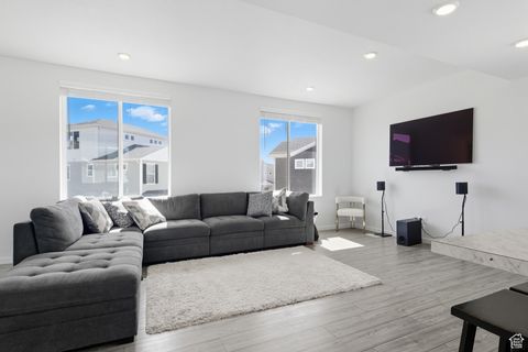 Tiny photo for 62 E STROLL AVE S, Saratoga Springs, UT 84045 (MLS # 2112699)