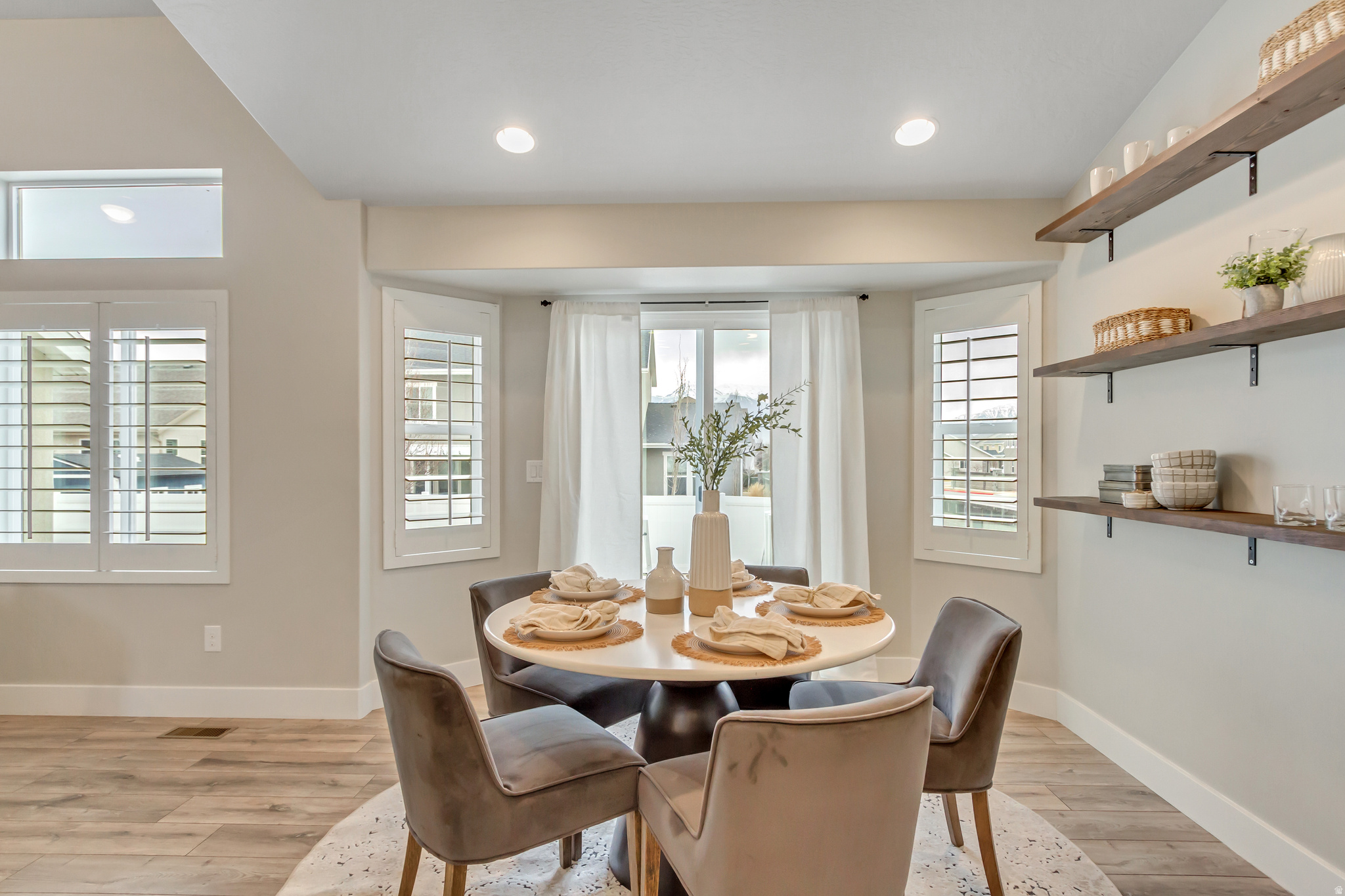 HOLBROOK FARMS - Residential