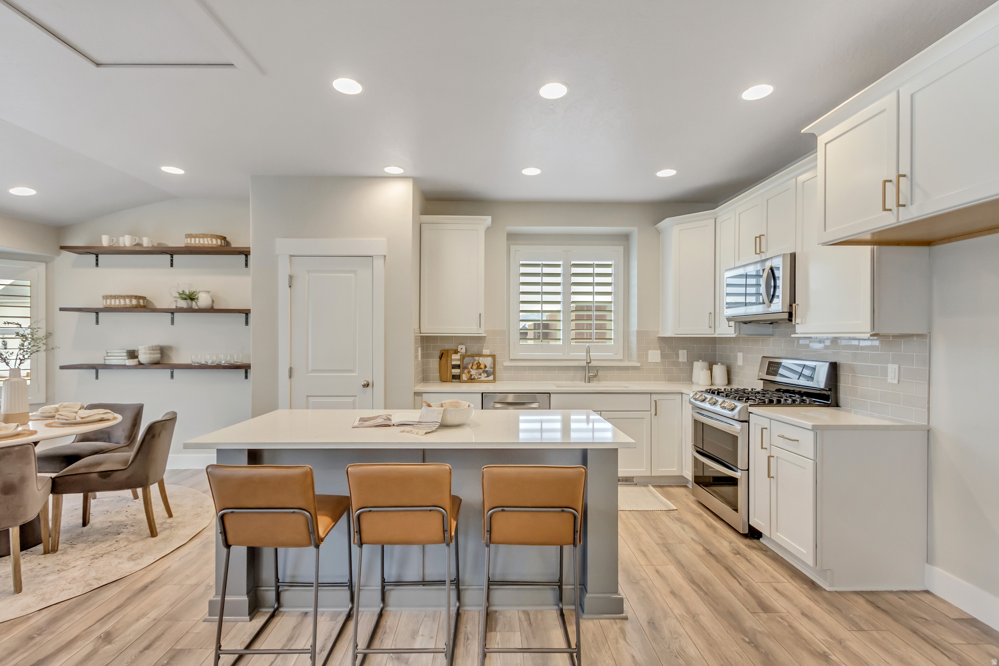 HOLBROOK FARMS - Residential