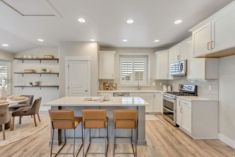 Tiny photo for 2476 N CIRCLE C WAY, Lehi, UT 84043 (MLS # 2133862)