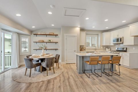 Tiny photo for 2476 N CIRCLE C WAY, Lehi, UT 84043 (MLS # 2133862)