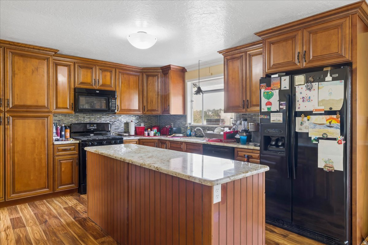 PARKDALE - Residential