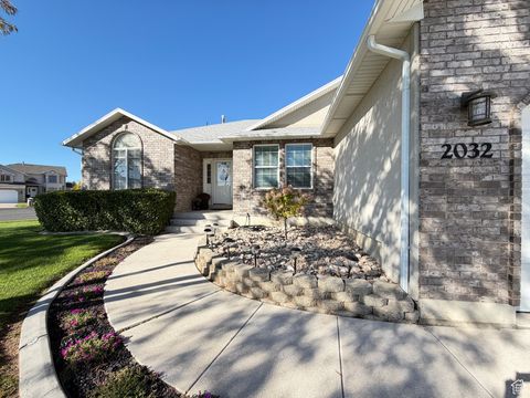 Tiny photo for 2032 S HIGHLAND SPRINGS RD, South Ogden, UT 84403 (MLS # 2118401)