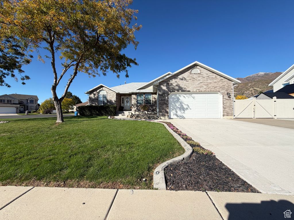 Photo of 2032 S HIGHLAND SPRINGS RD, South Ogden, UT 84403 (MLS # 2118401)