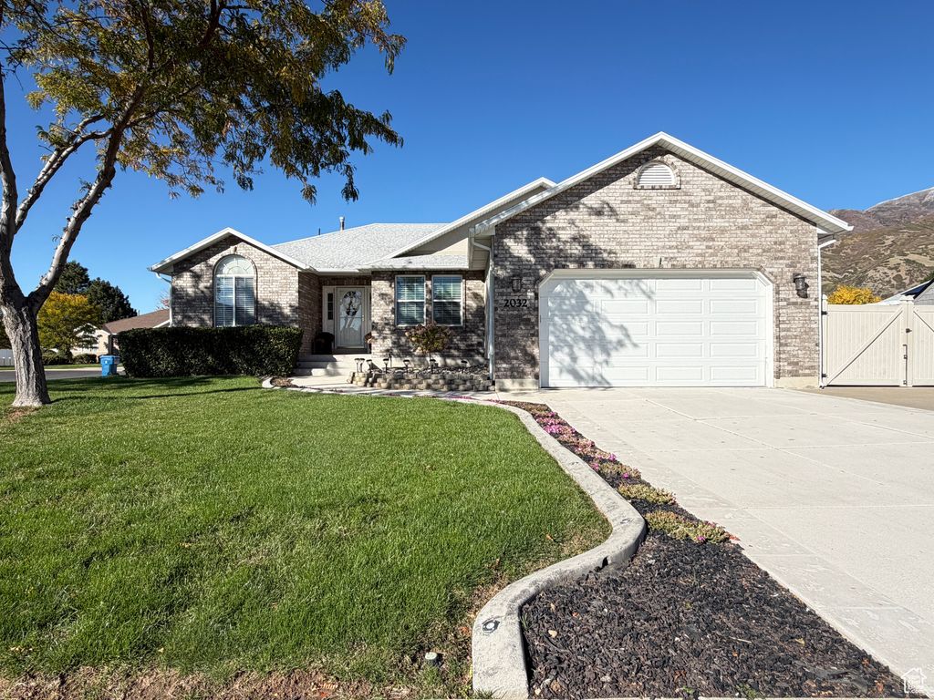 Photo of 2032 S HIGHLAND SPRINGS RD, South Ogden, UT 84403 (MLS # 2118401)