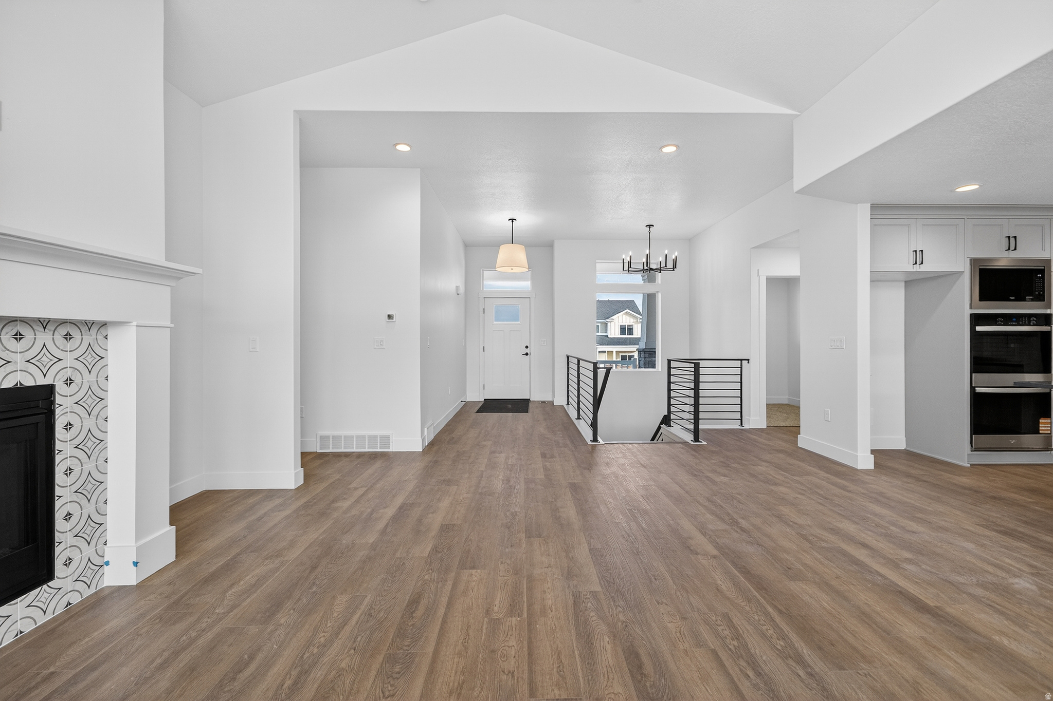 WEST RIDGE ESTATES - Residential