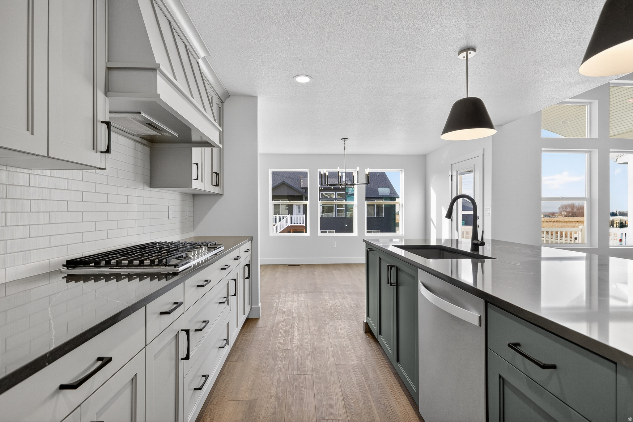 WEST RIDGE ESTATES - Residential