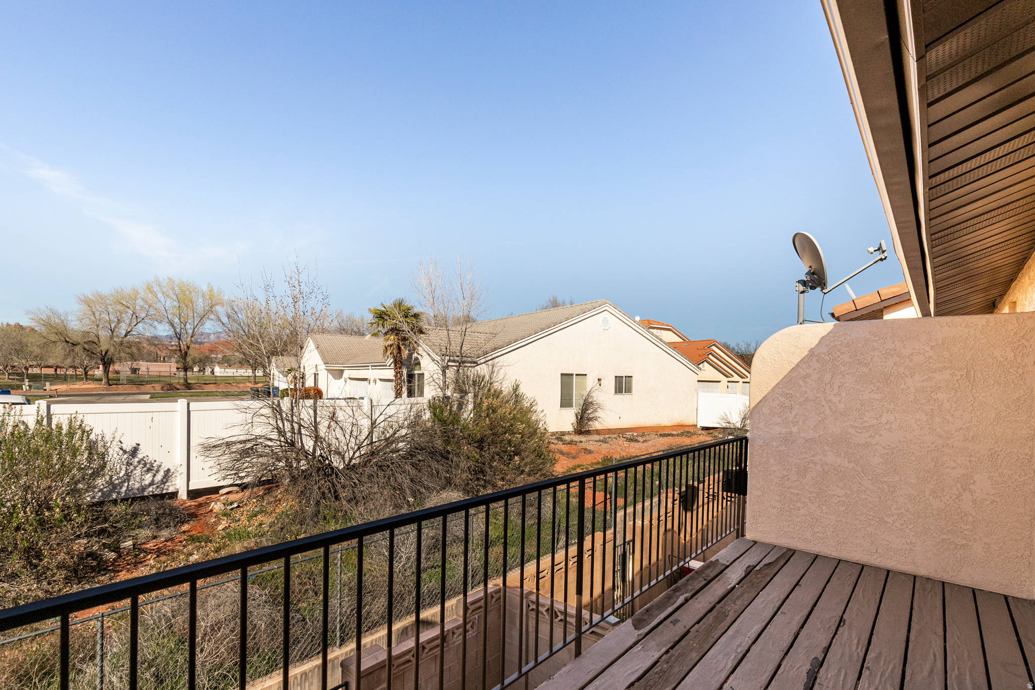 COLOR VIEW - Residential