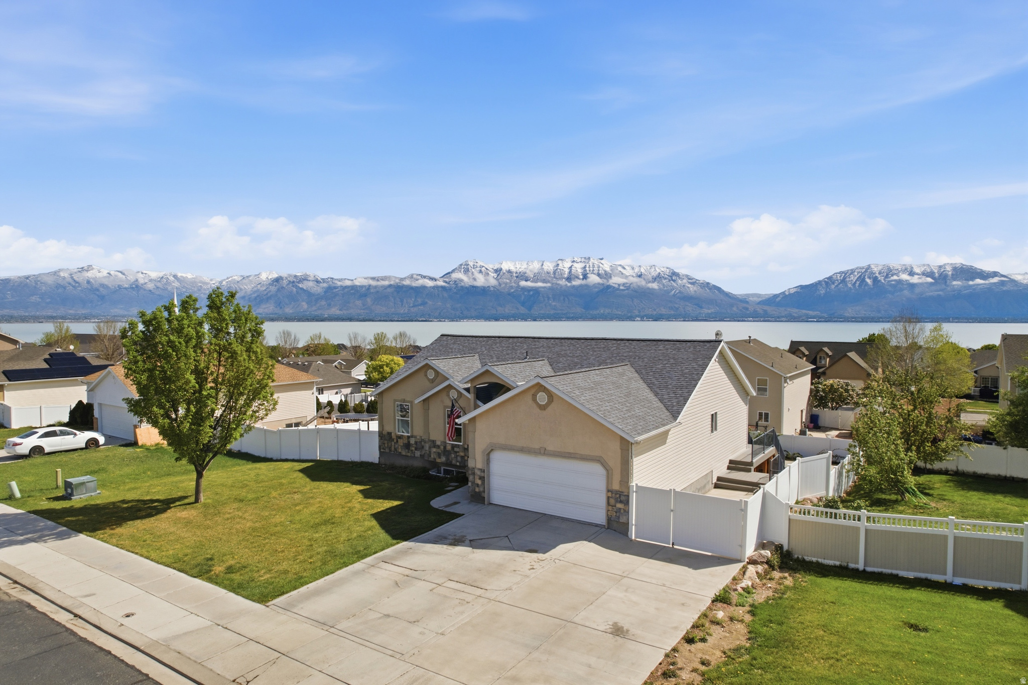 LAKE MOUNTAIN ESTATES - Residential