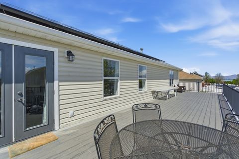 Tiny photo for 4054 S MOUNTAIN MOON DR, Saratoga Springs, UT 84045 (MLS # 2150664)