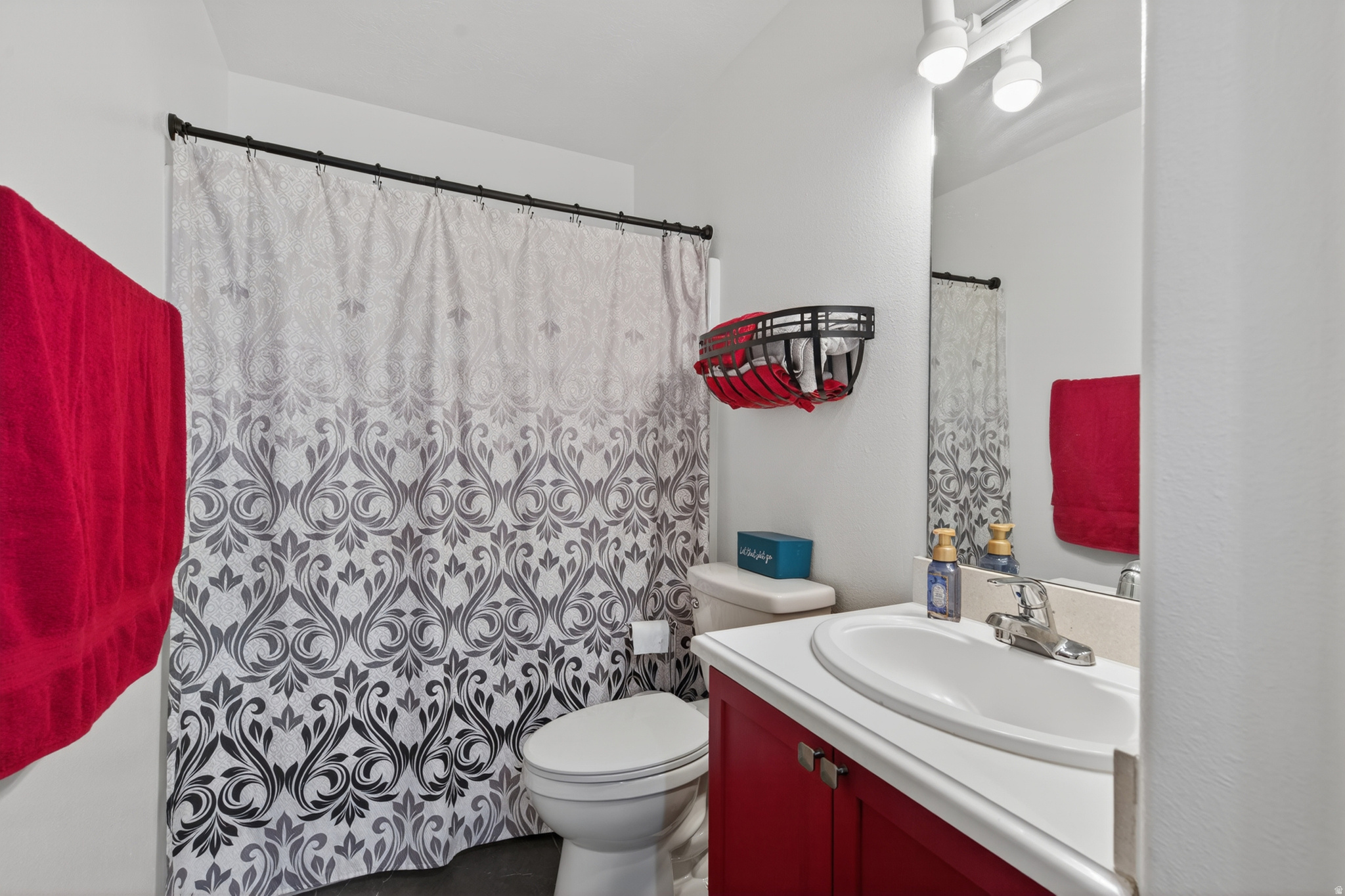 LAKE MOUNTAIN ESTATES - Residential