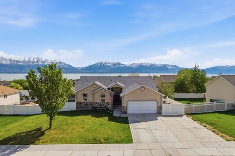 Tiny photo for 4054 S MOUNTAIN MOON DR, Saratoga Springs, UT 84045 (MLS # 2150664)