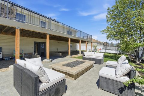 Tiny photo for 4054 S MOUNTAIN MOON DR, Saratoga Springs, UT 84045 (MLS # 2150664)