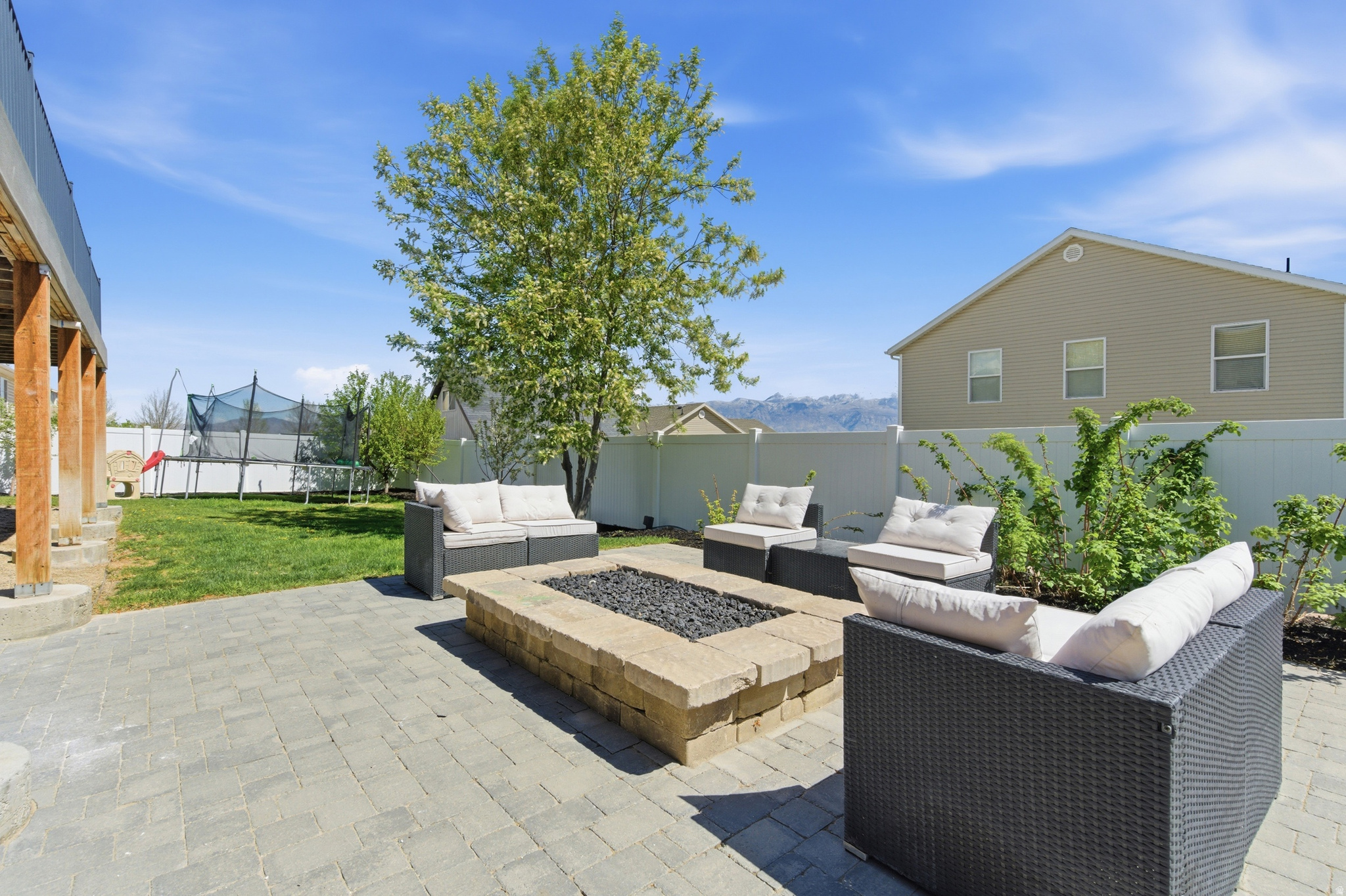 LAKE MOUNTAIN ESTATES - Residential