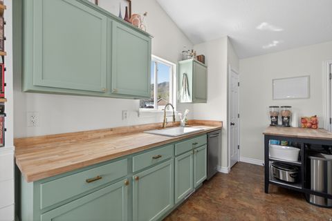 Tiny photo for 4054 S MOUNTAIN MOON DR, Saratoga Springs, UT 84045 (MLS # 2150664)