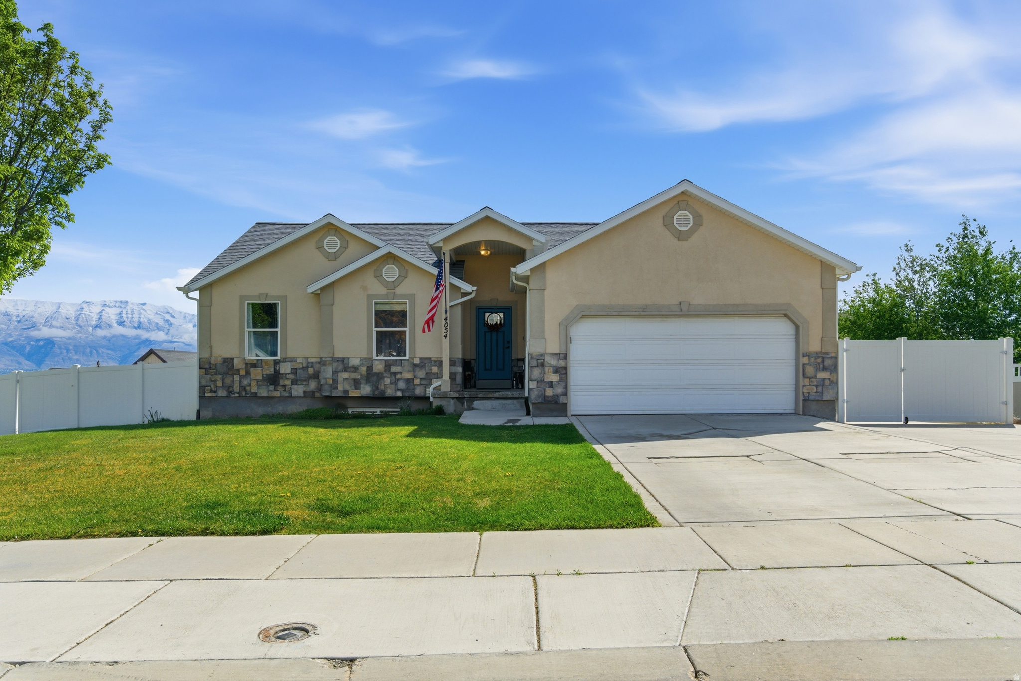 LAKE MOUNTAIN ESTATES - Residential