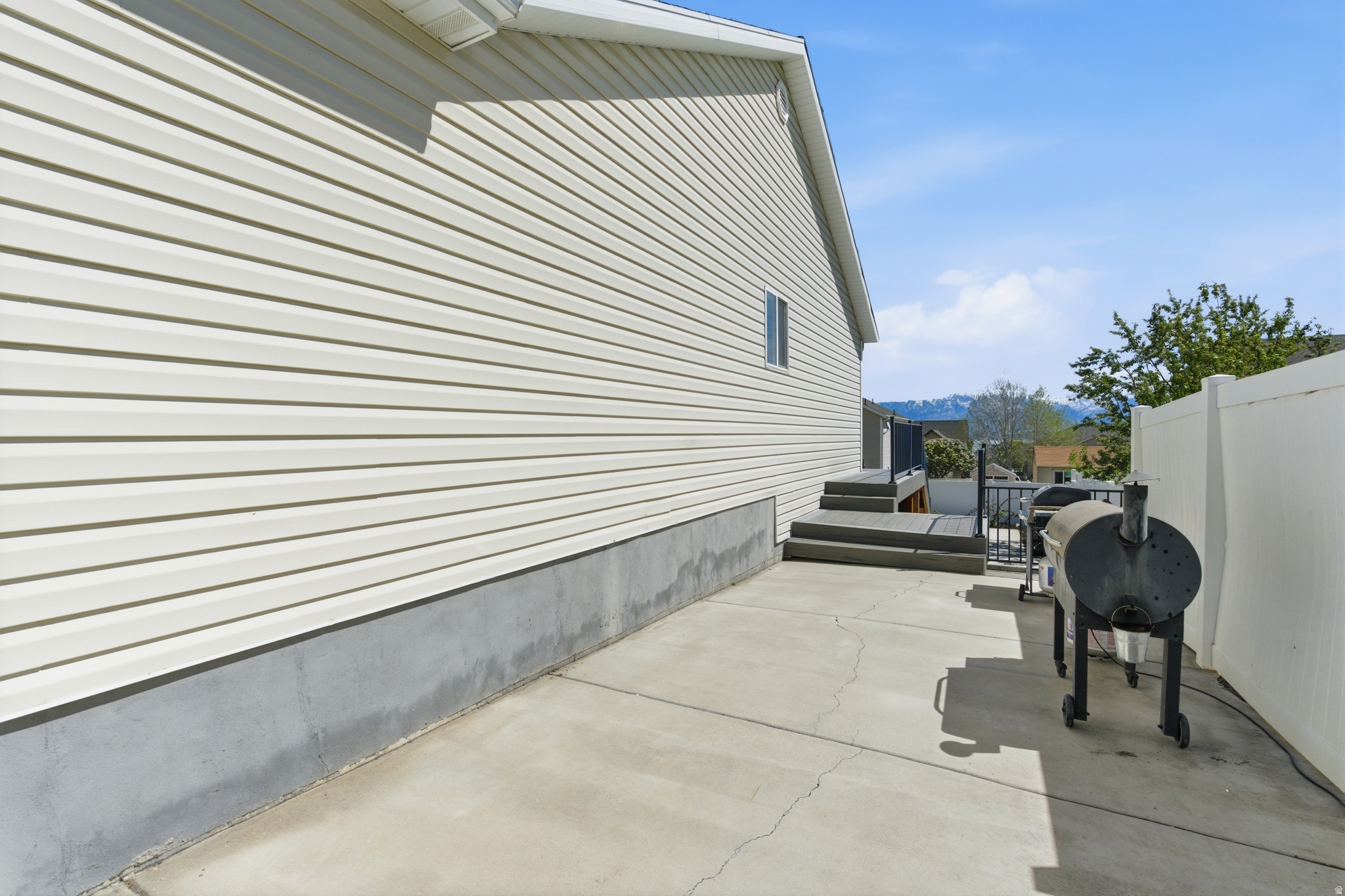 LAKE MOUNTAIN ESTATES - Residential