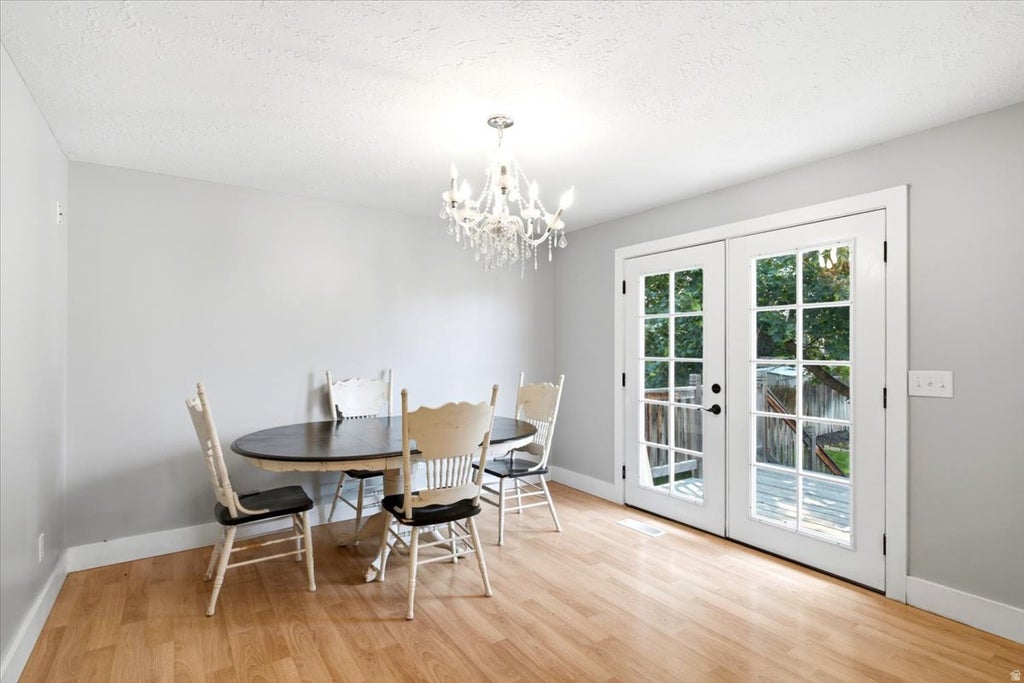 Photo of 84 E 1470 S, Farmington, UT 84025 (MLS # 2174560)