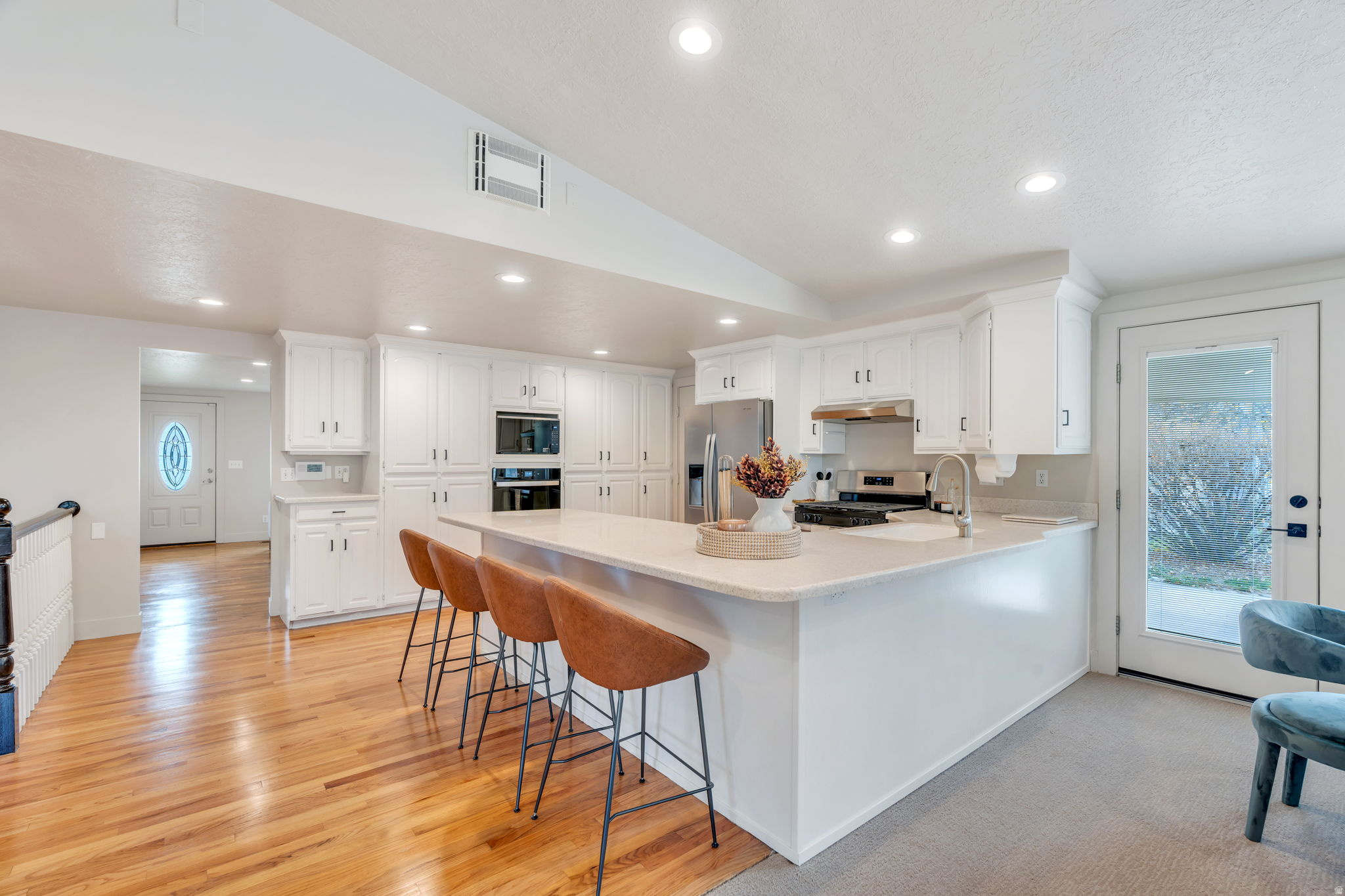 GOLDEN ACRES #8 - Residential