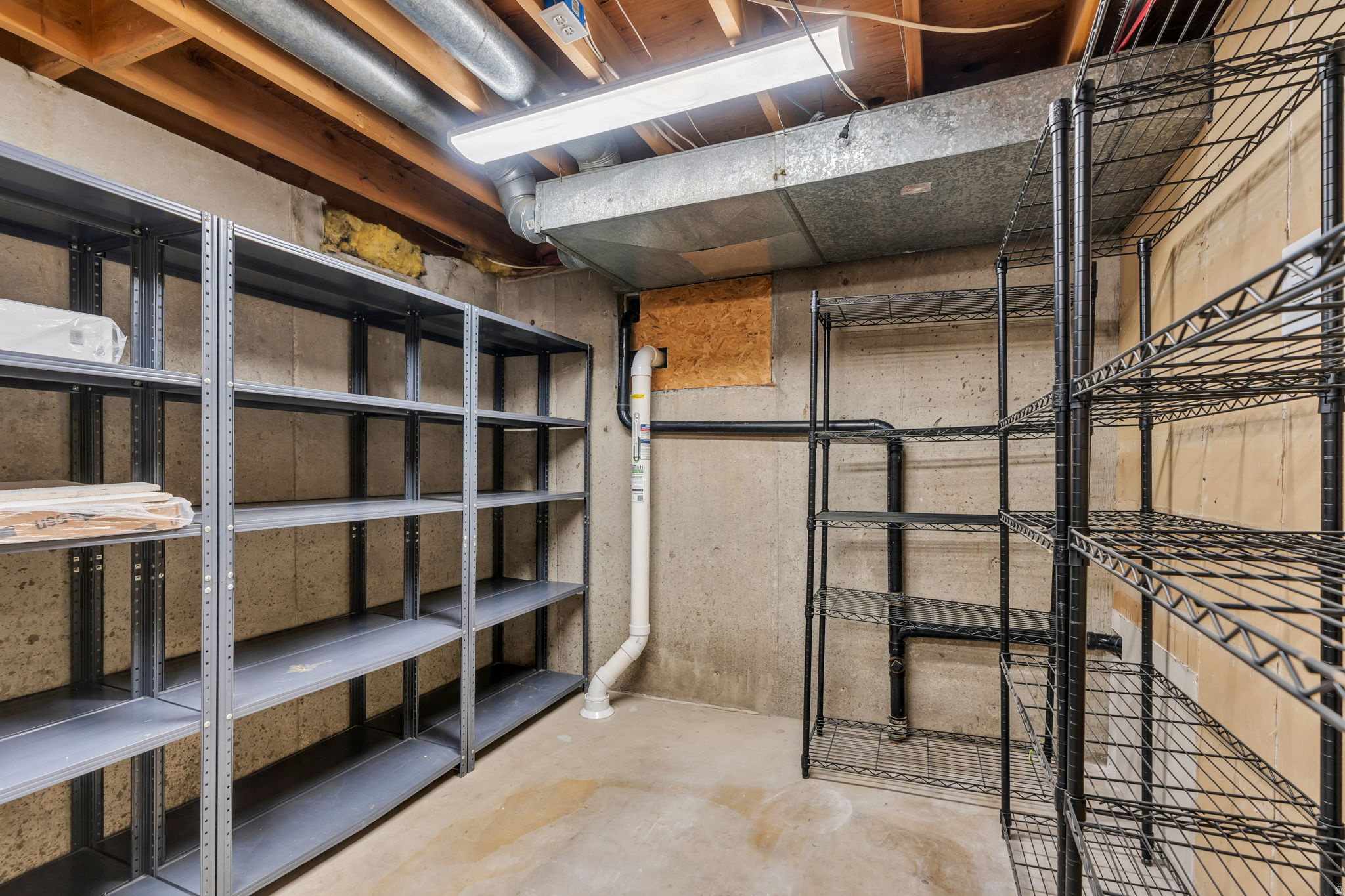 GOLDEN ACRES #8 - Residential