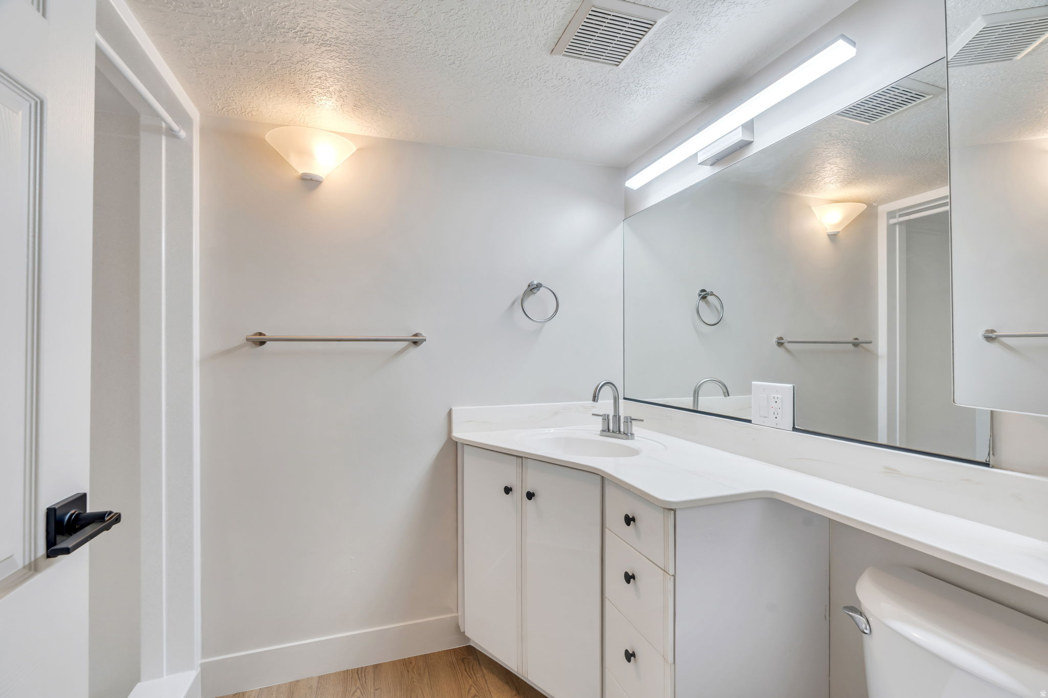 GOLDEN ACRES #8 - Residential