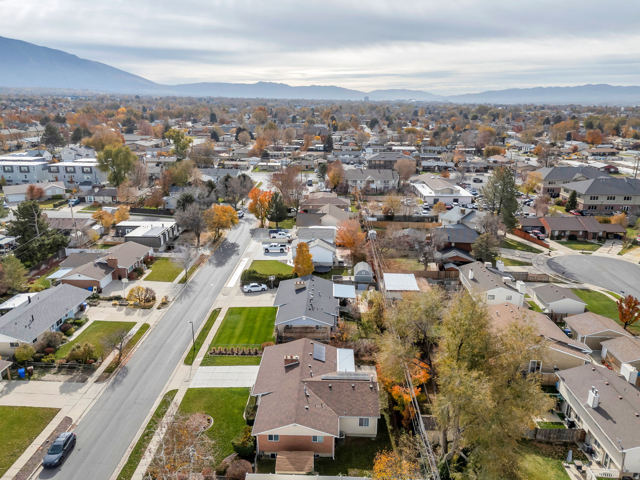 GOLDEN ACRES #8 - Residential