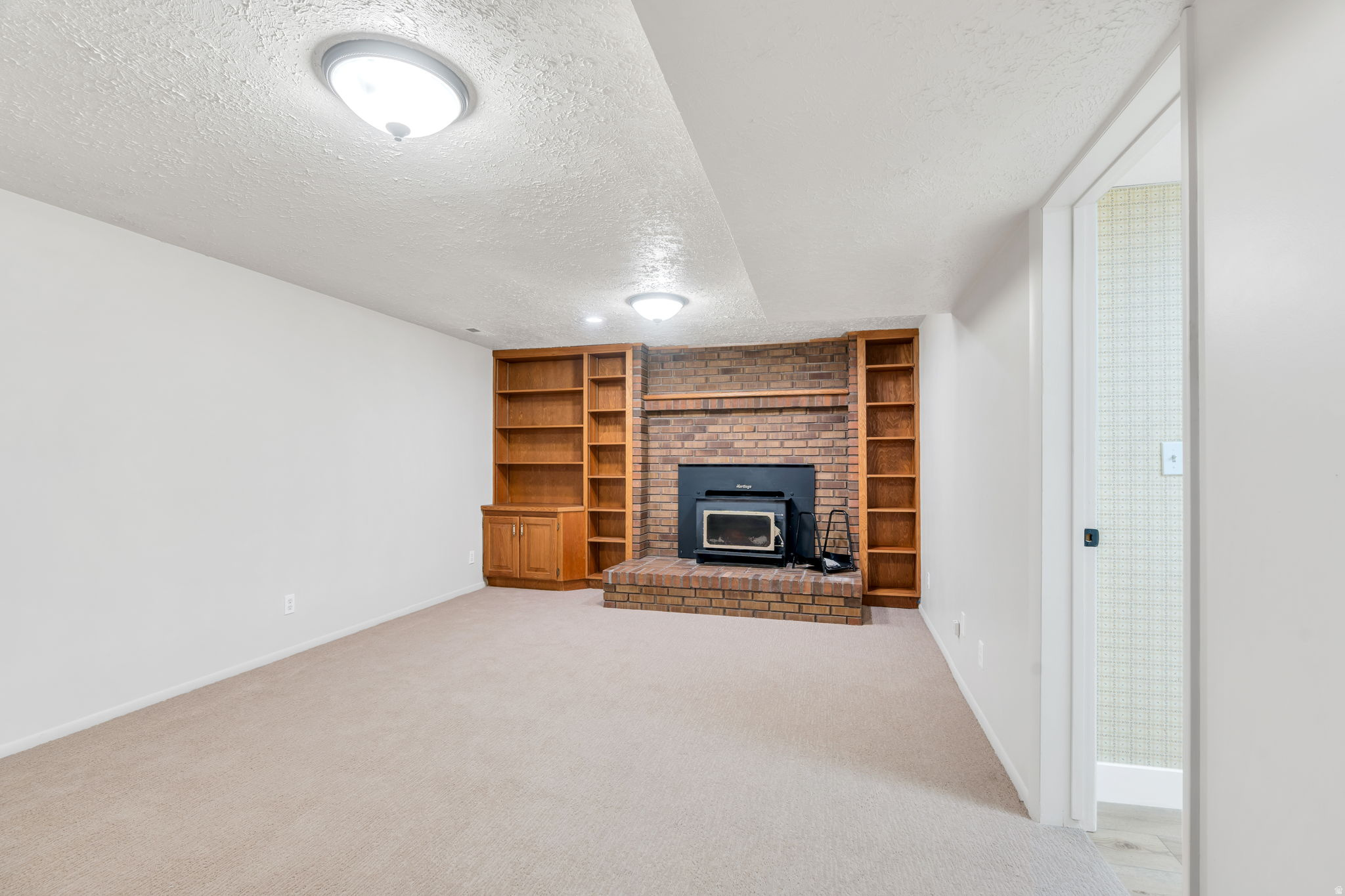 GOLDEN ACRES #8 - Residential