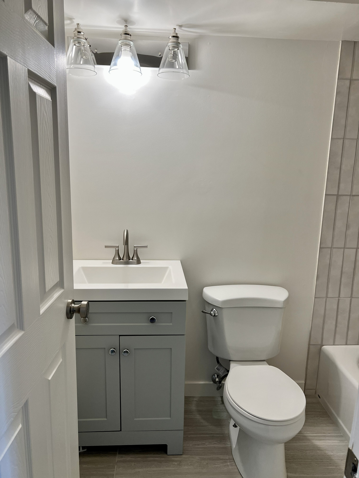 OAKLEY SUB - Residential Income