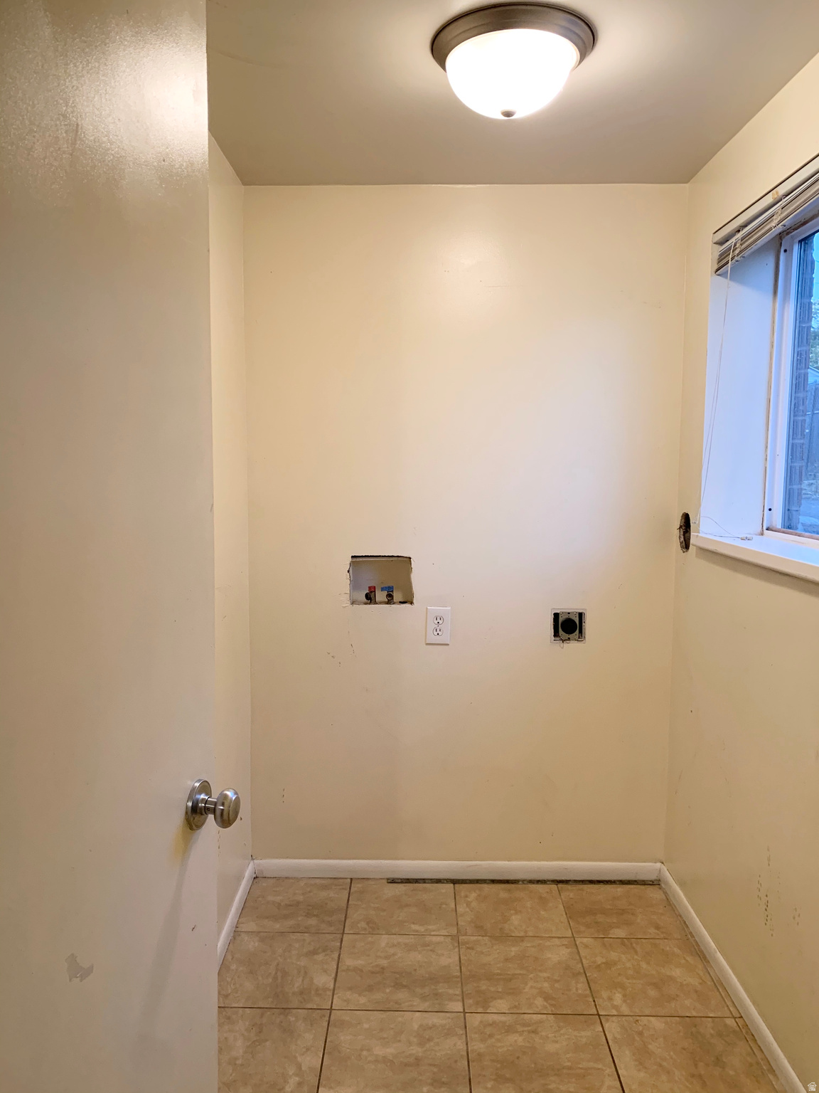 OAKLEY SUB - Residential Income