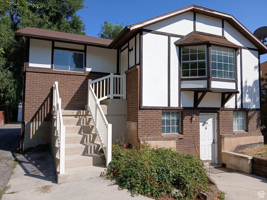 This property is a house hacker's dream! Already rented lower unit. Both upper and lower units are identical. We will not be showing the lower unit until under contract as it is occupied by a tenant. Take advantage of this rare investment opportunity!