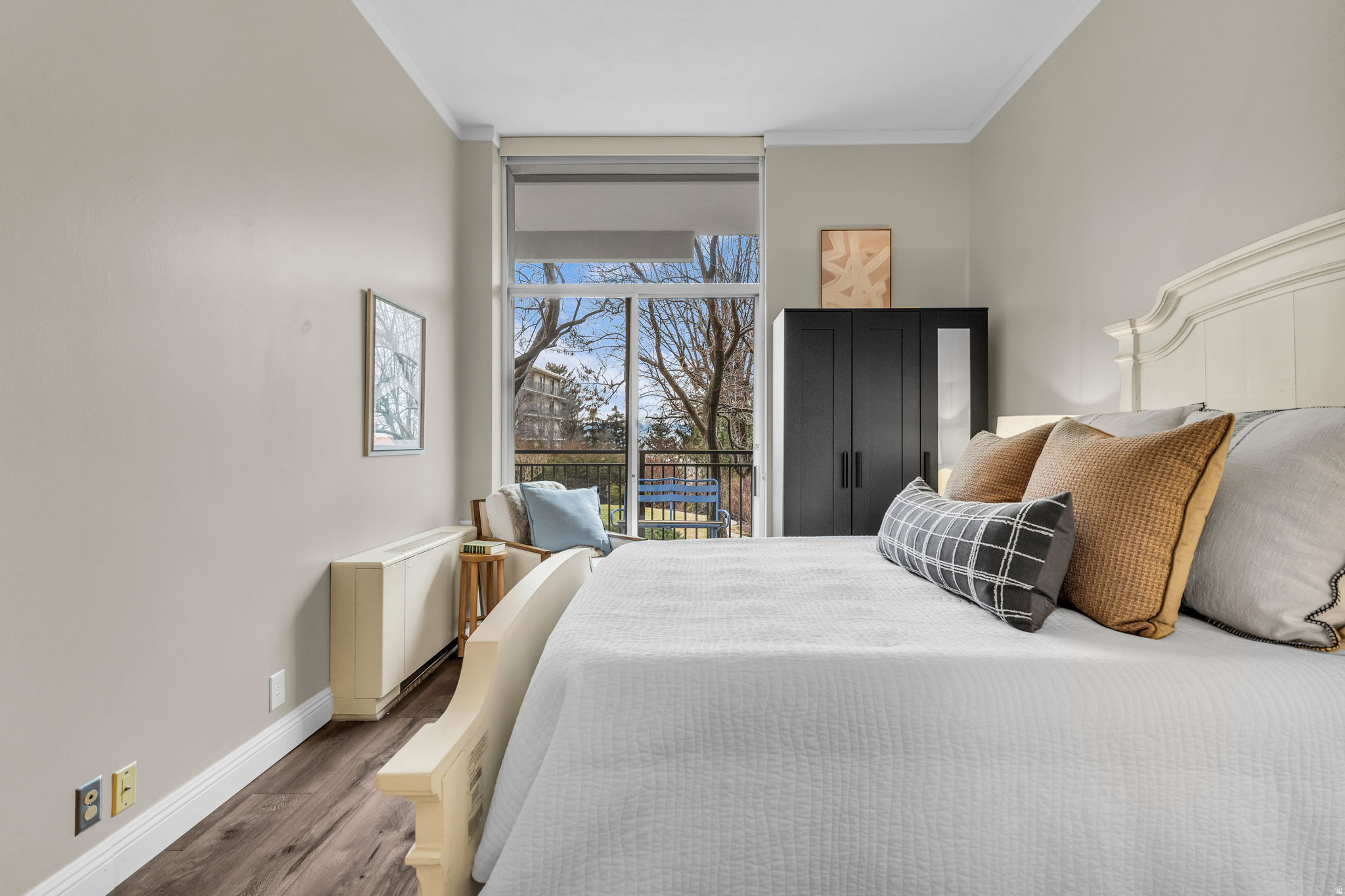 CANYON CREST - Residential