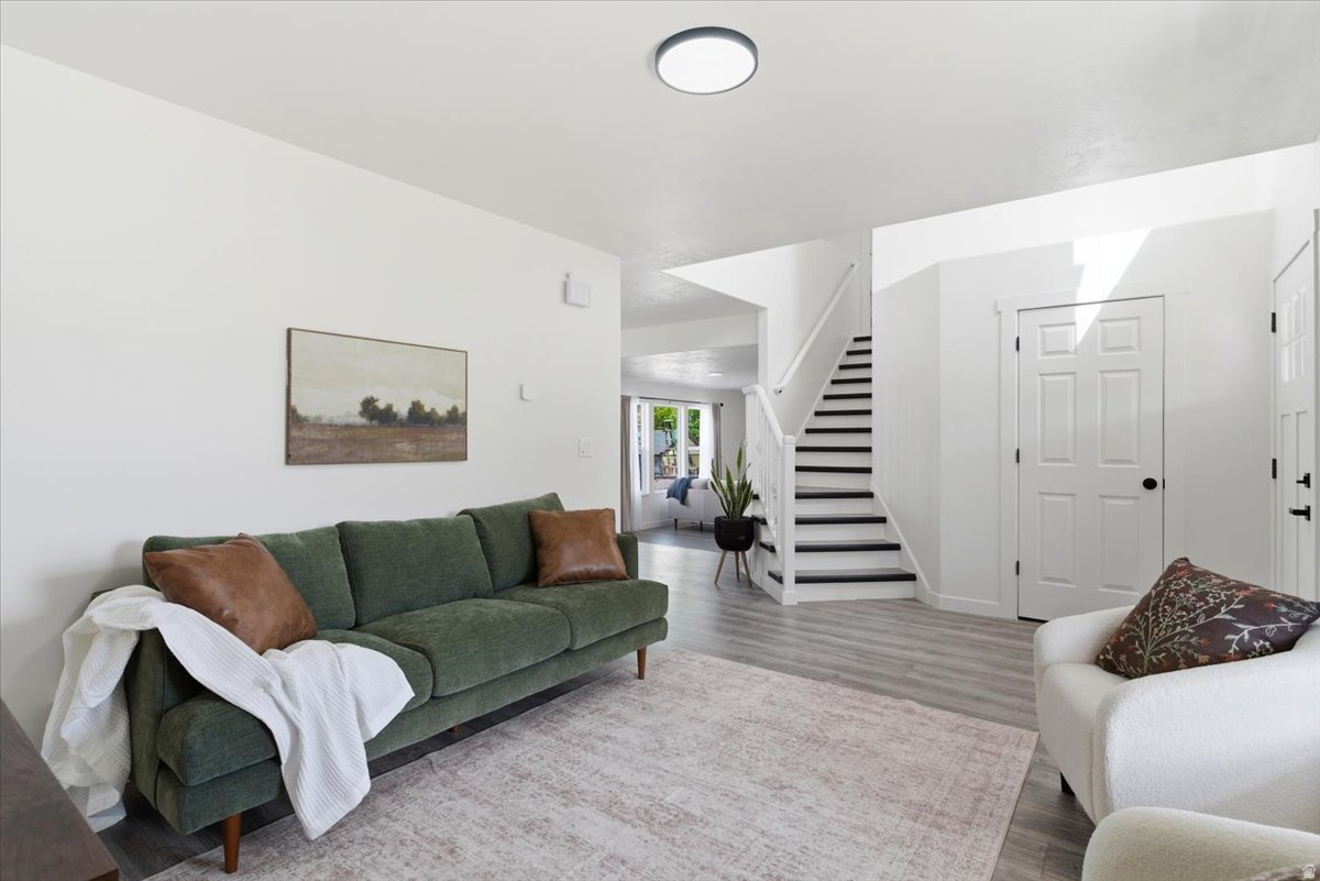 CANYON AT WALDEN HIL - Residential