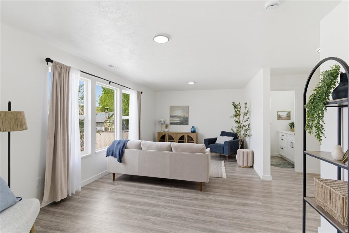 CANYON AT WALDEN HIL - Residential