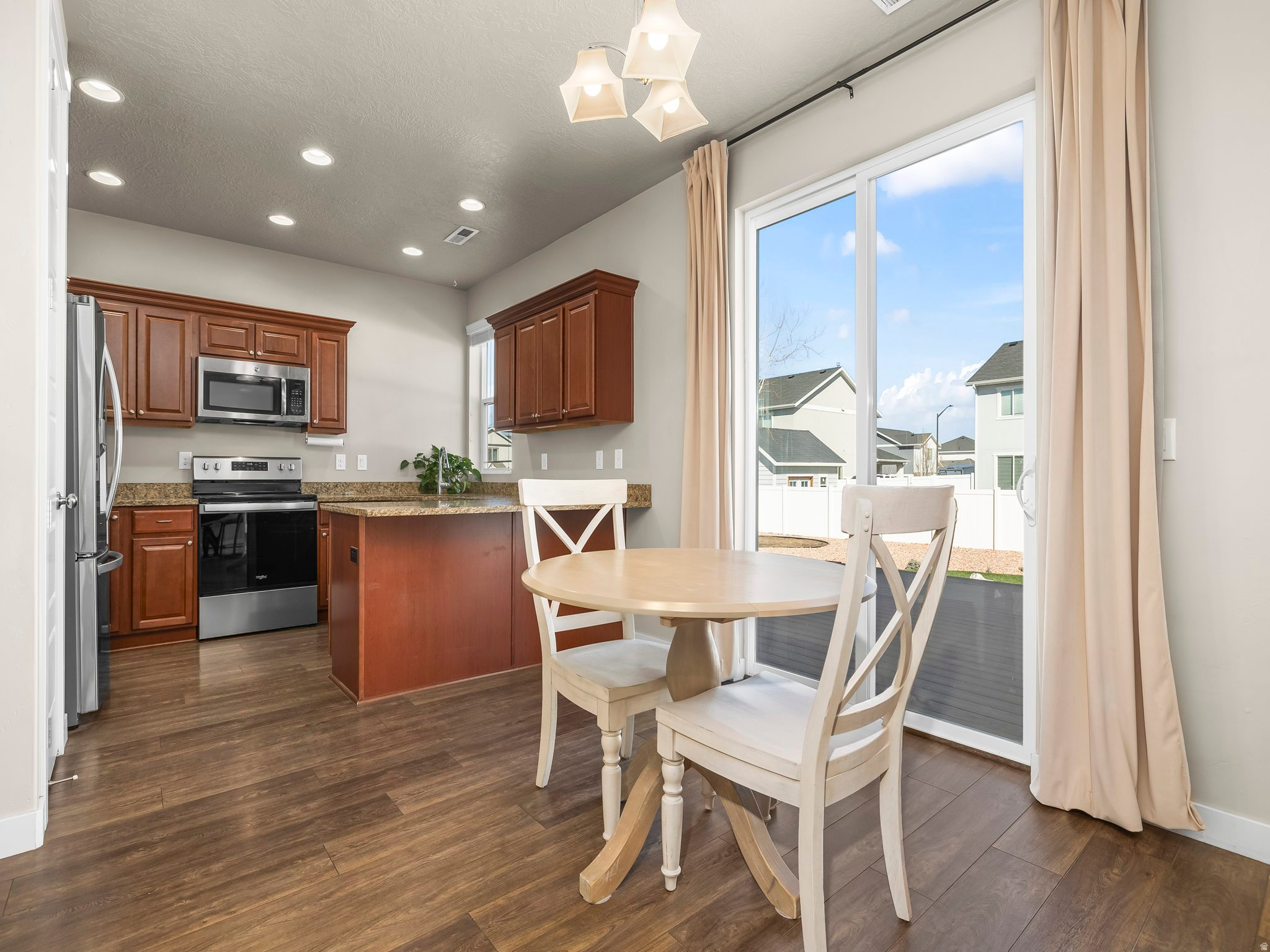 MINERS GROVE - Residential