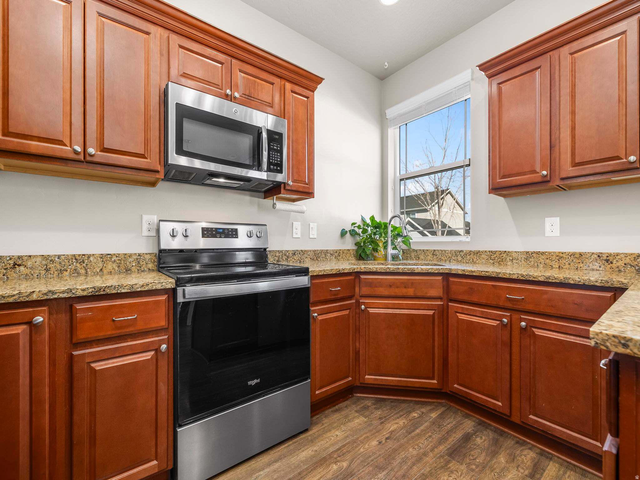 MINERS GROVE - Residential