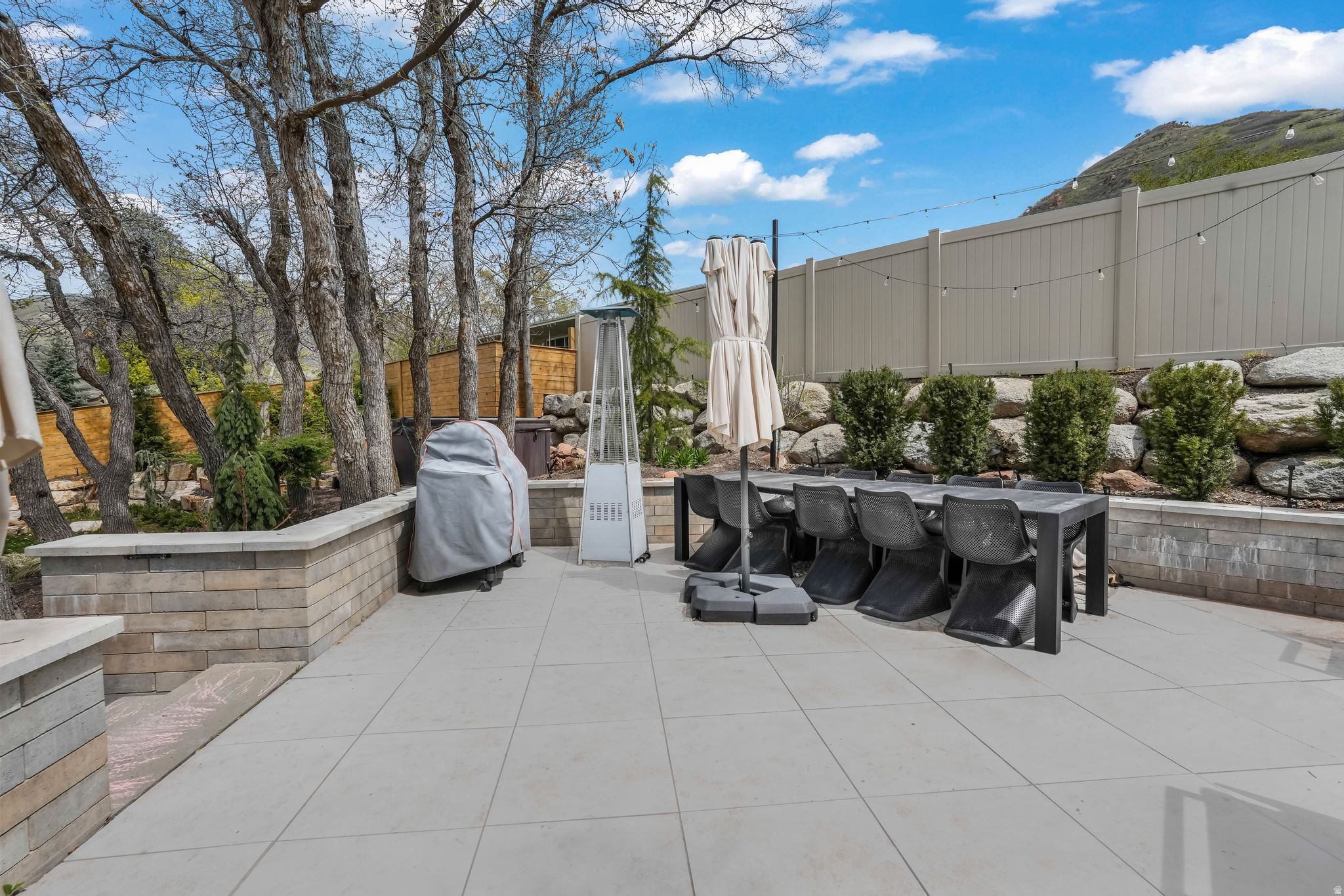 OAK HILLS PLAT F - Residential