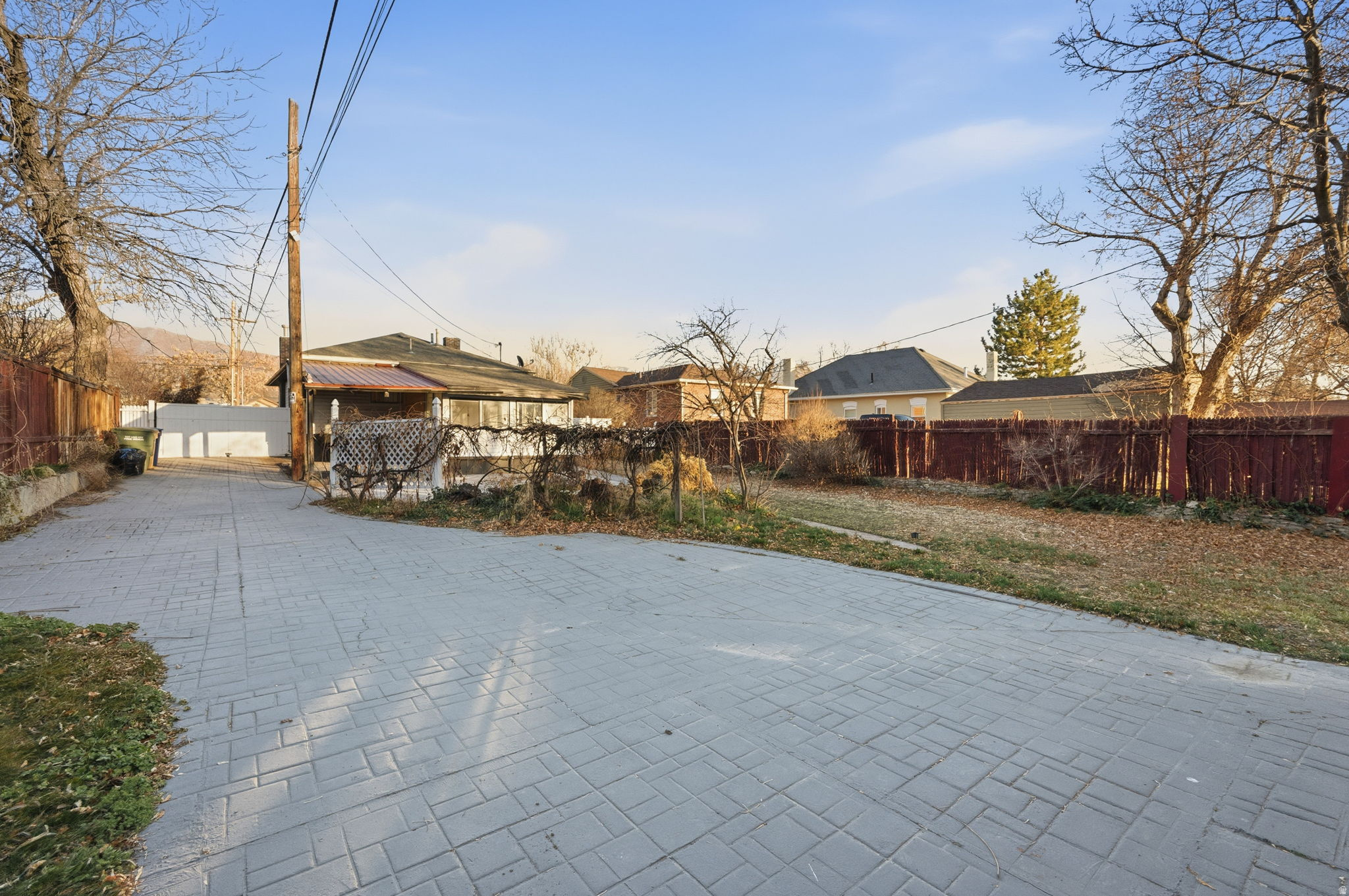 WESTMINSTER - Residential