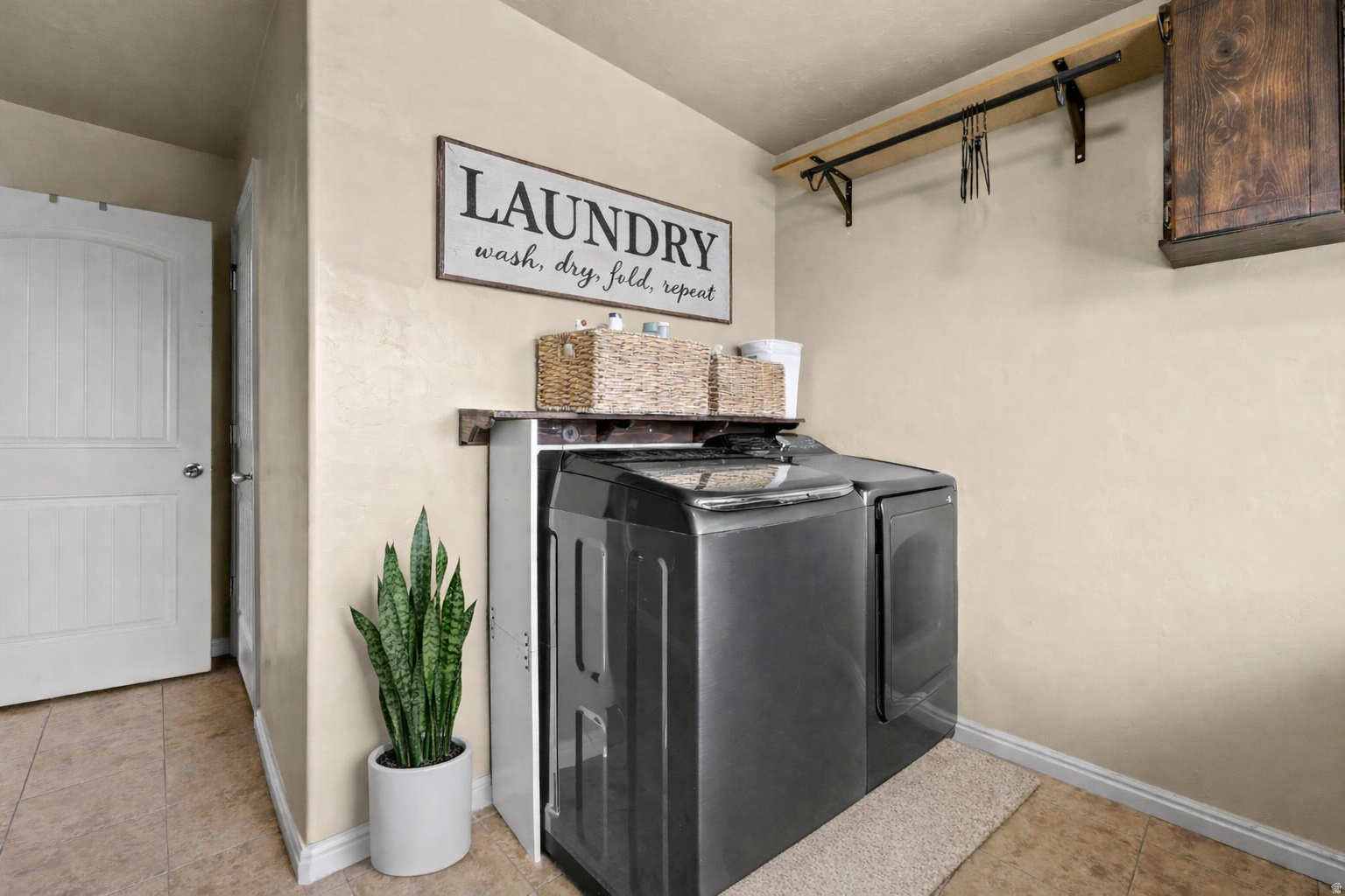 ROSE CREEK CROSSING - Residential